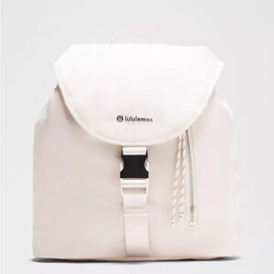lululemon Women's Cream 10L Bucket Bag